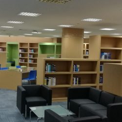 تصميم وتنفيد مكتبة الجامعه العربيه